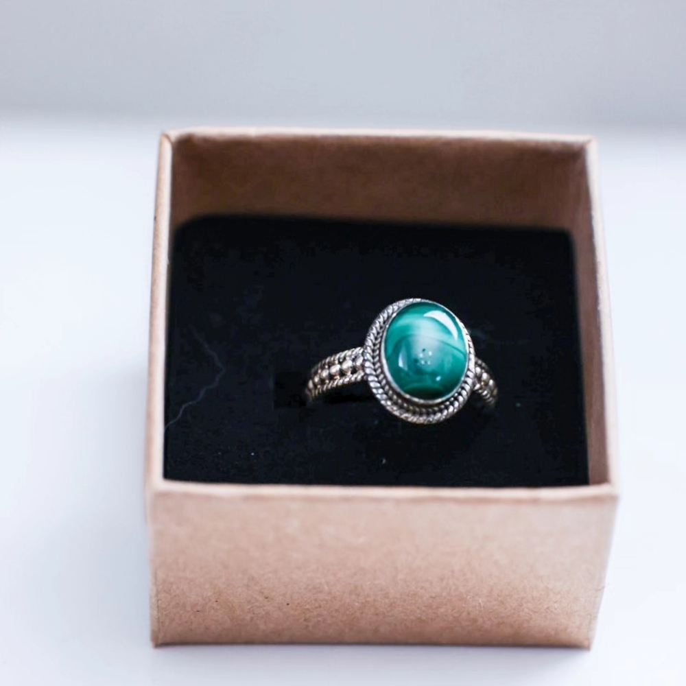 Malachite ring in sterling silver